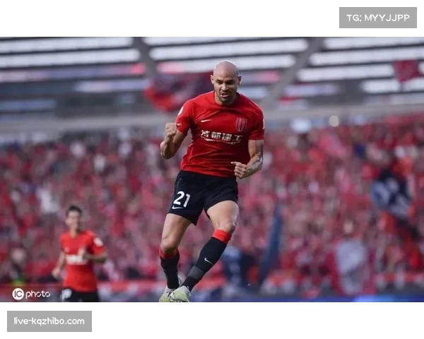 【2026年4月中超联赛·赛后·速报成都蓉城3-0完胜青岛西海岸，费利佩上演帽子戏法